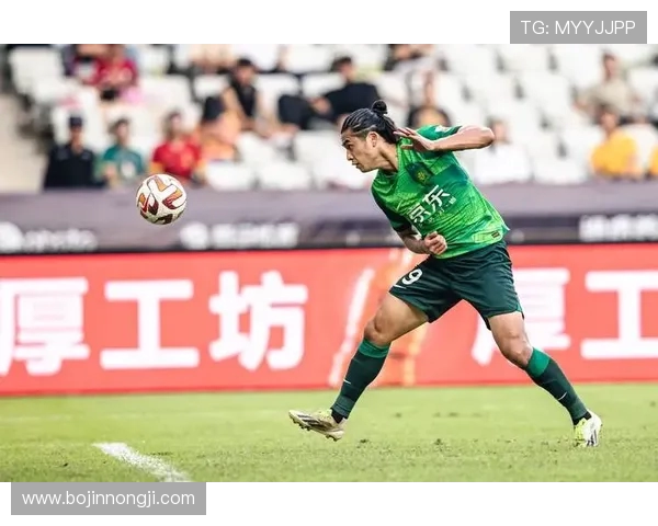 张玉宁重回巅峰引领国足新征程展现中国足球奋进力量