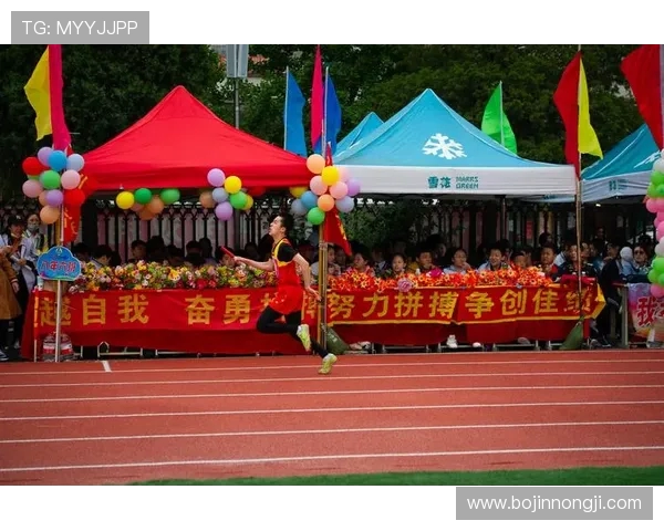 武汉飞盘队成长之路:从零基础到全国赛场的奋斗历程与精彩瞬间 武汉飞盘队成长之路:从零基础到全国赛场的奋斗历程与精彩瞬间